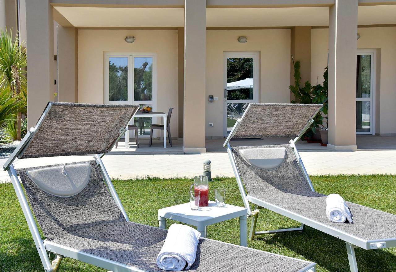 Garda Bloom Holiday Apartments Padenghe sul Garda Exteriér fotografie