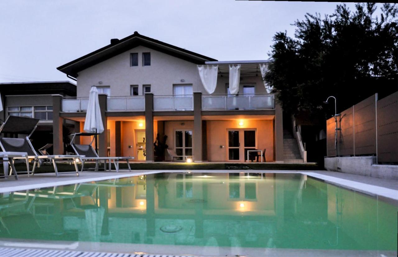 Garda Bloom Holiday Apartments Padenghe sul Garda Exteriér fotografie