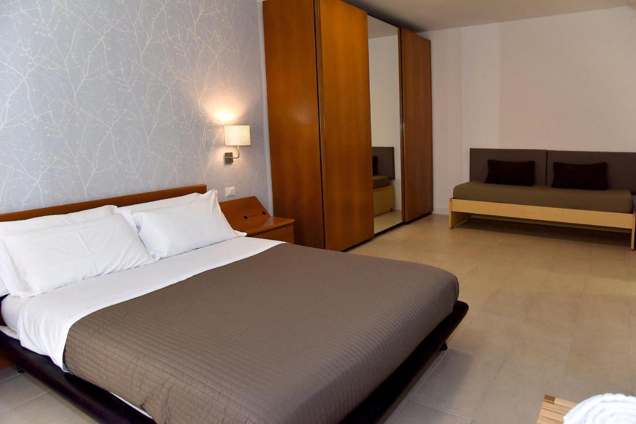Garda Bloom Holiday Apartments Padenghe sul Garda Exteriér fotografie