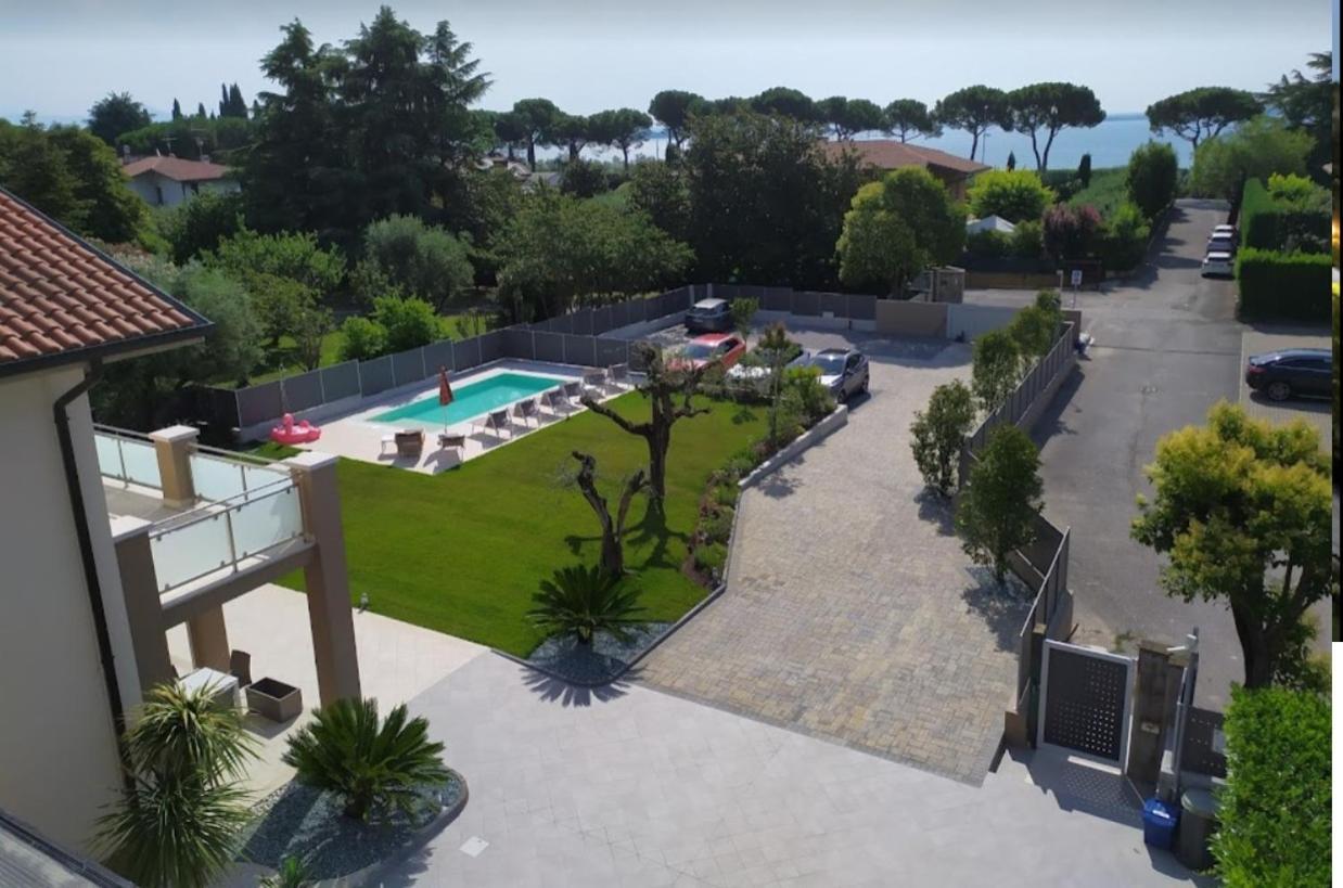Garda Bloom Holiday Apartments Padenghe sul Garda Exteriér fotografie